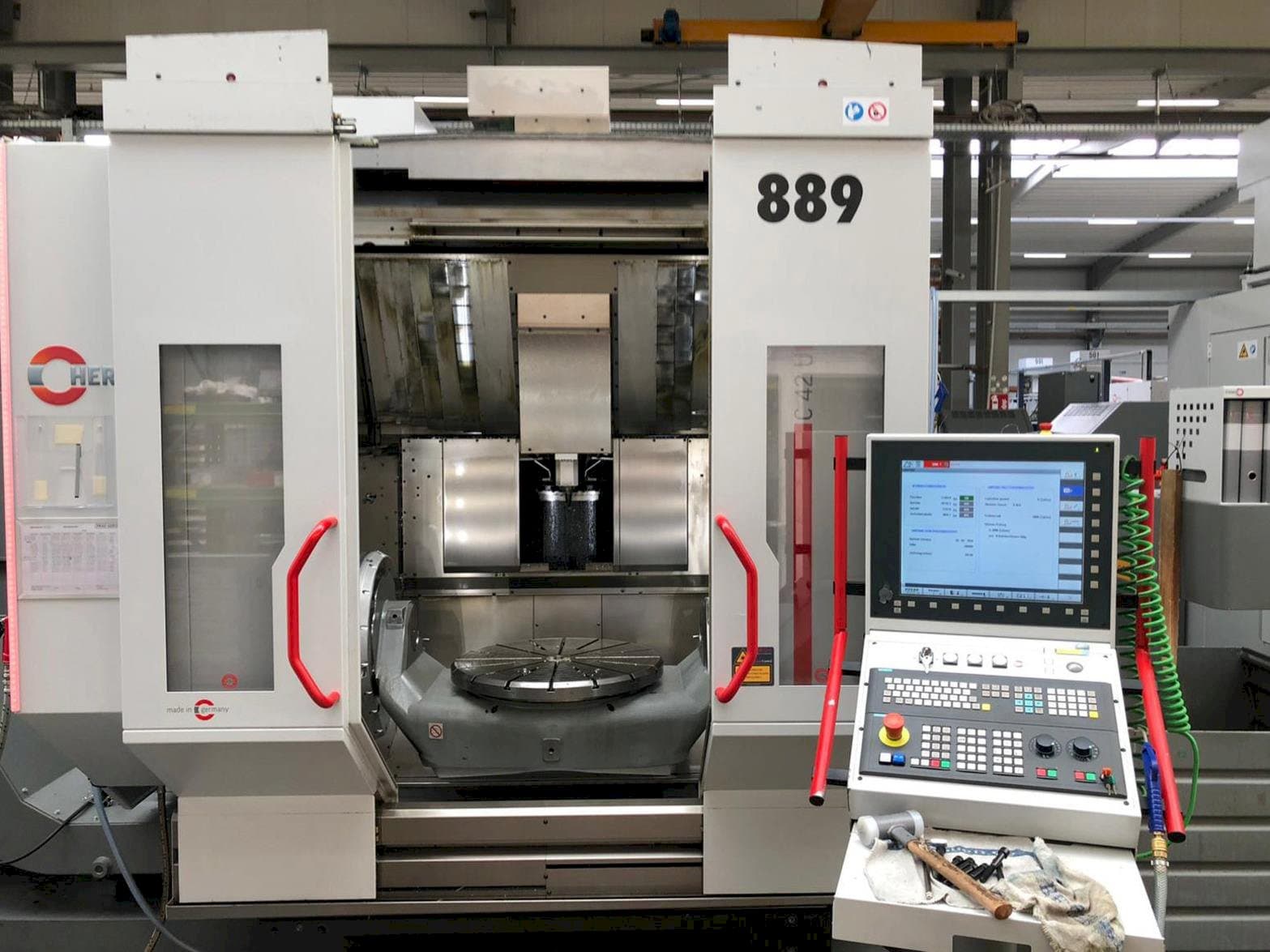 Vista Frontal  da HERMLE C42U MT  máquina