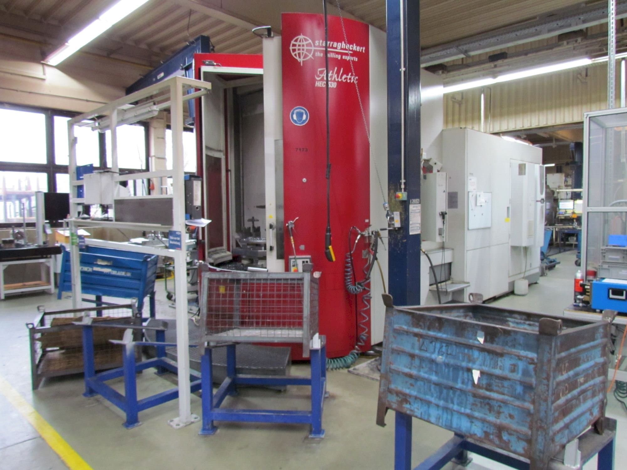 Vista Frontal  da Heckert HEC 630  máquina