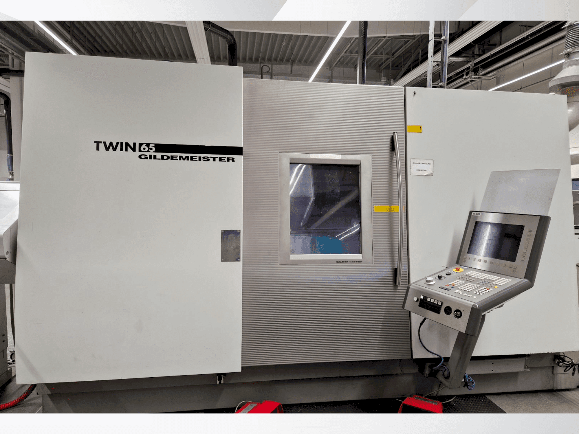 Vista Frontal  da Gildemeister TWIN 65 (2004)  máquina