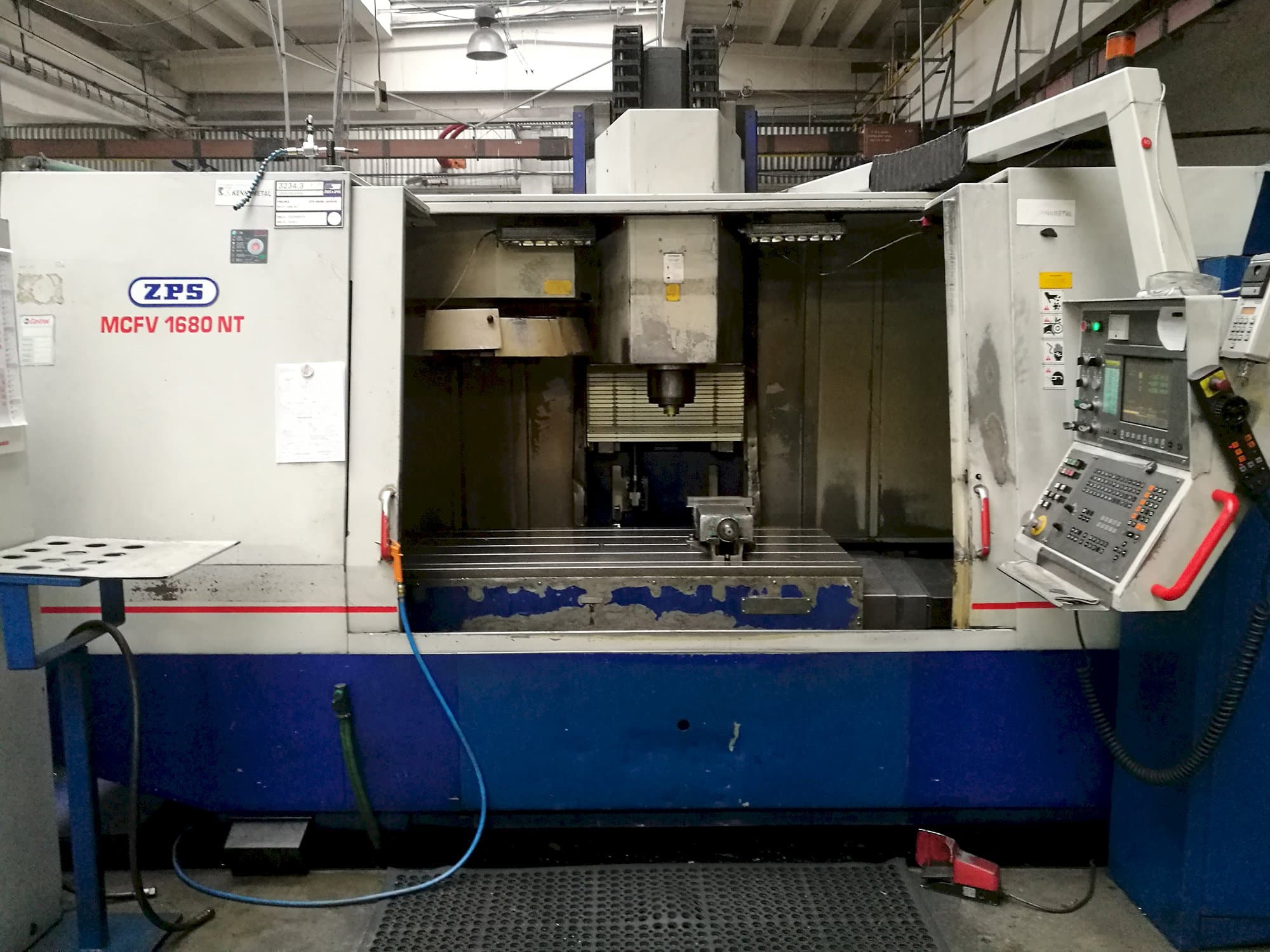 Vista Frontal  da ZPS MCFV 1680 NT  máquina