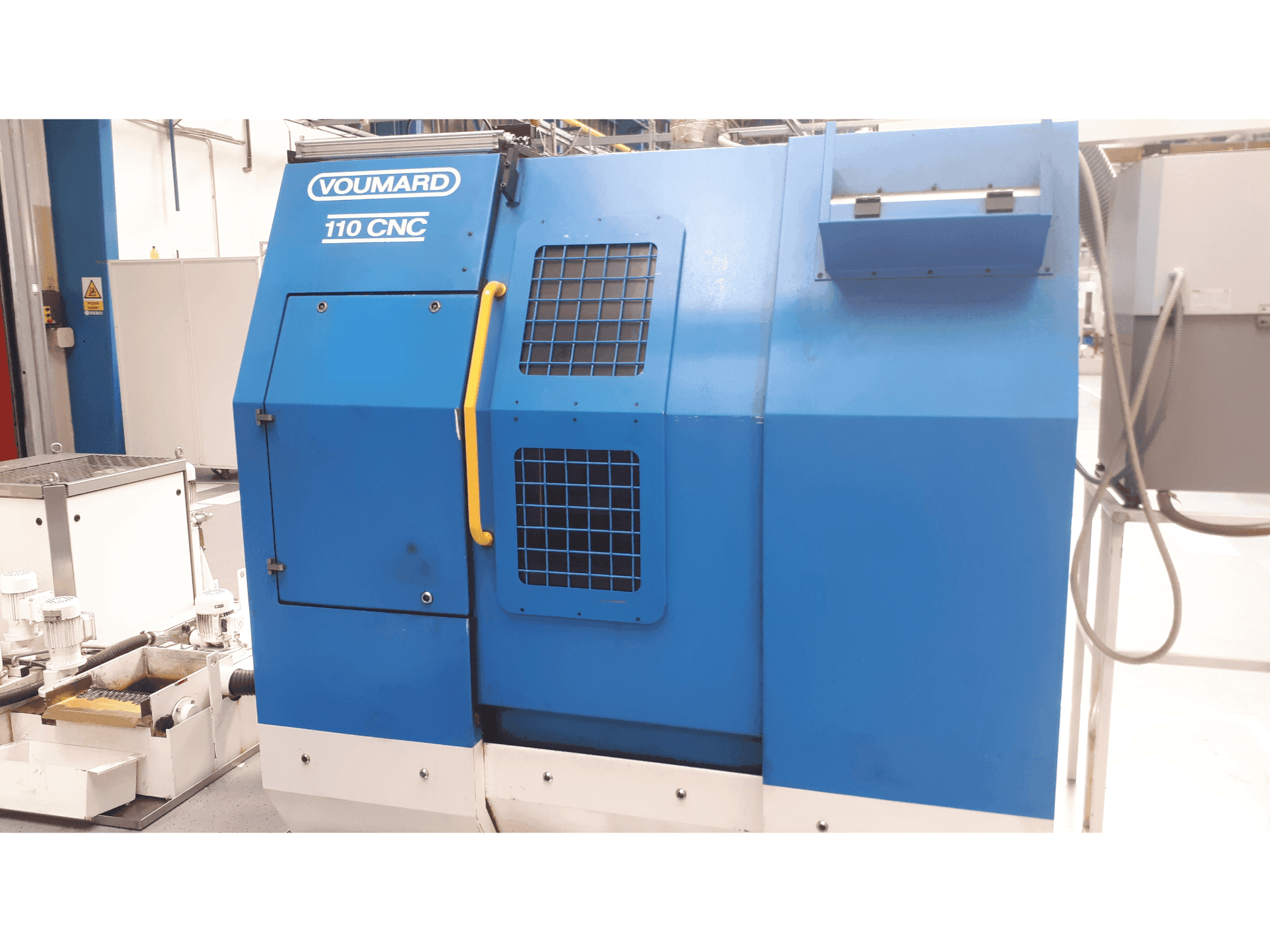 Vista Frontal  da VOUMARD 110 CNC T  máquina