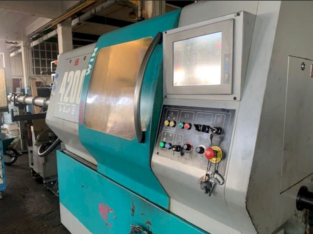 Vista Frontal  da Mupem Win 4200  máquina