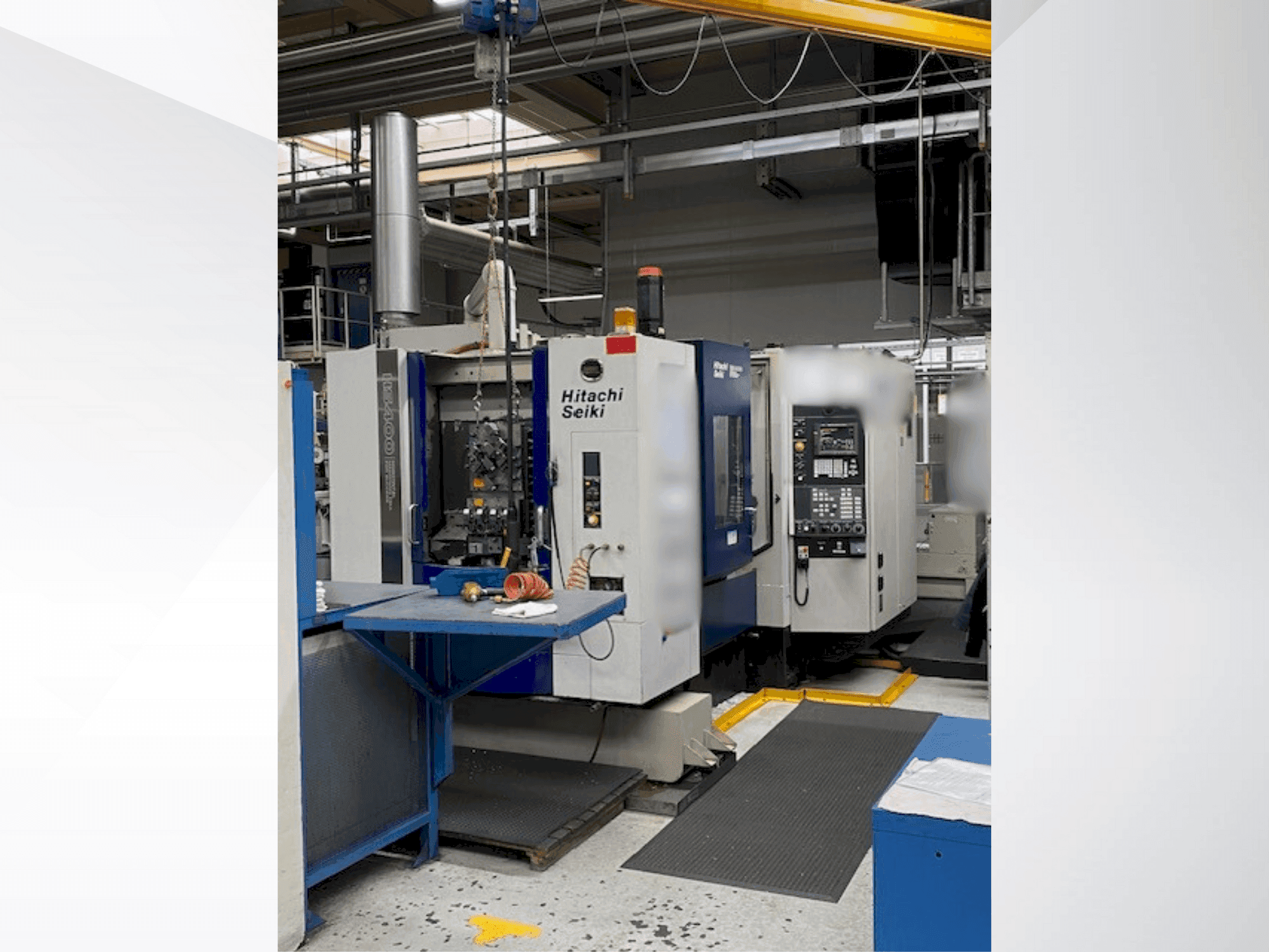 Vista Frontal  da HITACHI SEIKI HS 400  máquina