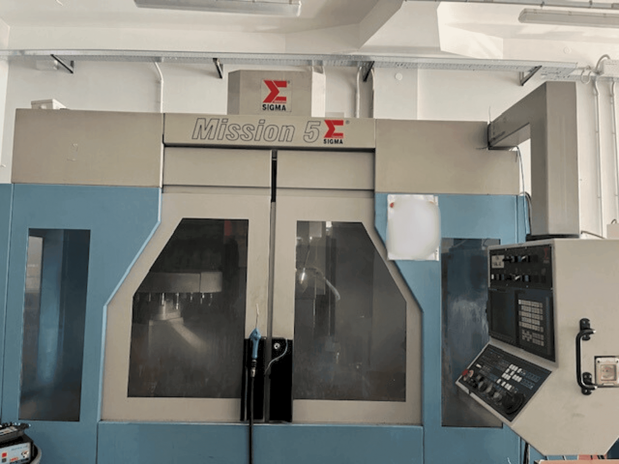 Vista Frontal  da Sigma Mission 5  máquina