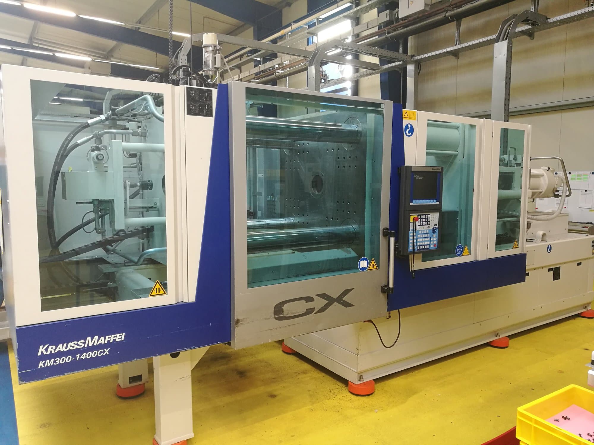 Vista Frontal  da Krauss Maffei 300-1400 CX  máquina