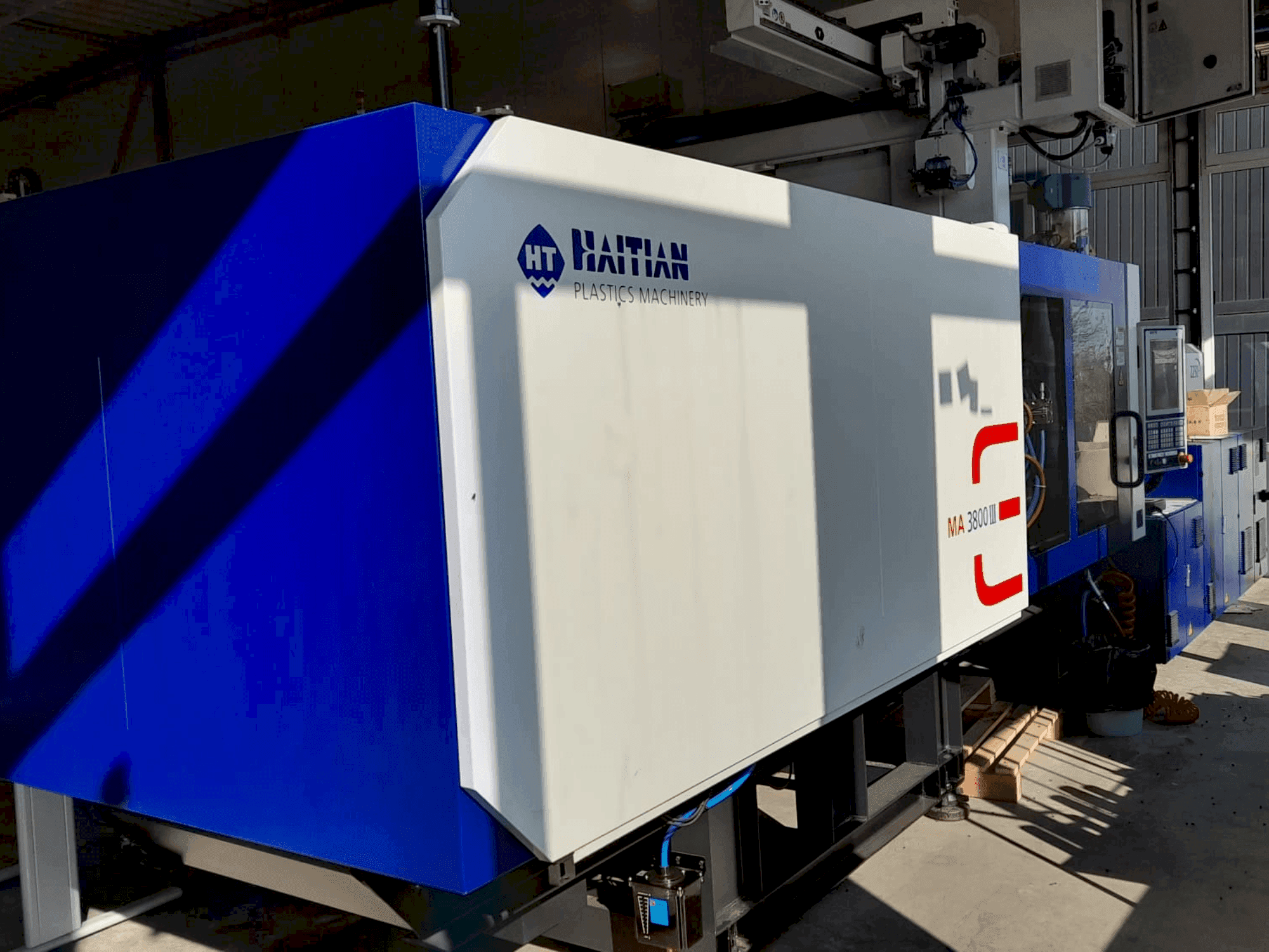 Vista Frontal  da HAITIAN MA 3800 III  máquina