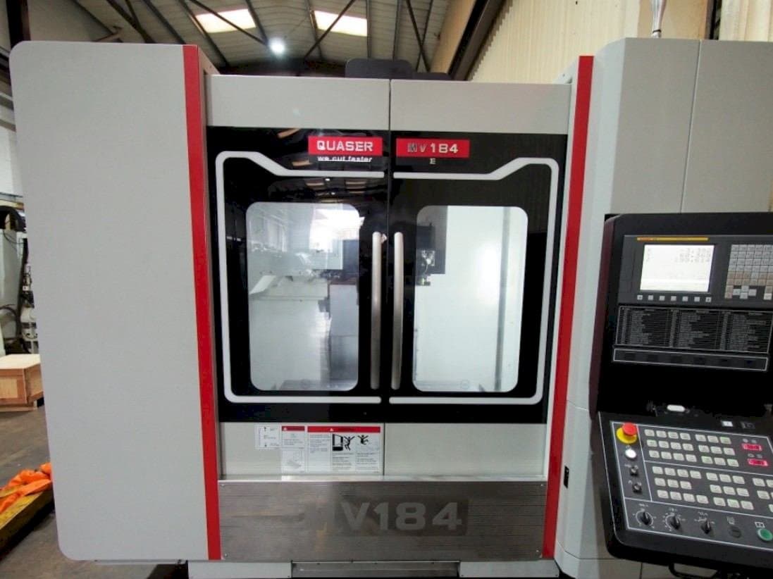 Vista Frontal  da Quaser MV184E  máquina