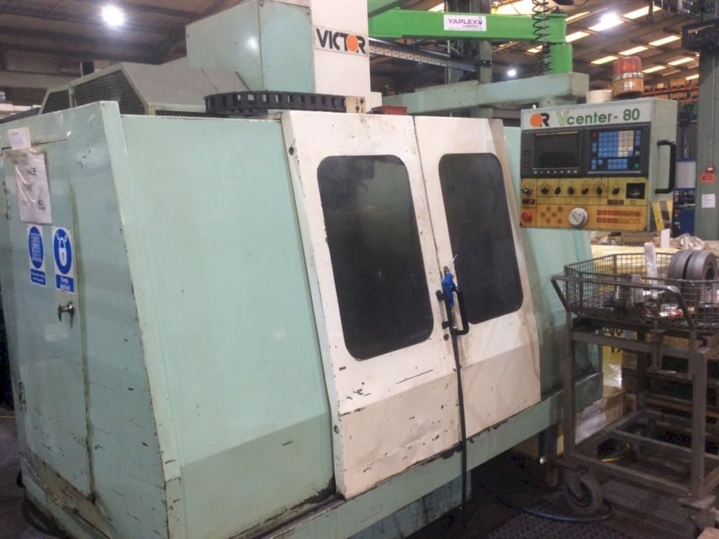 Vista Frontal  da Victor V Centre-80  máquina