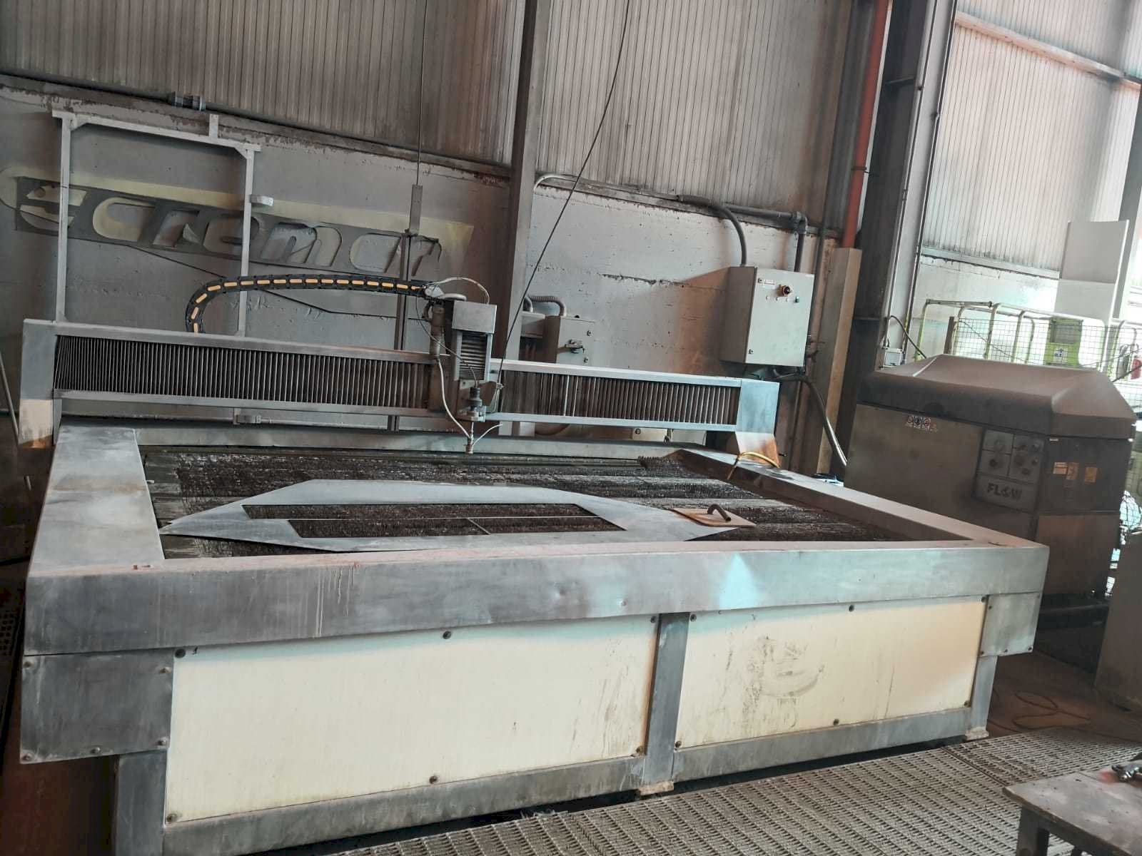 Vista Frontal  da Flow 7xs 55  máquina