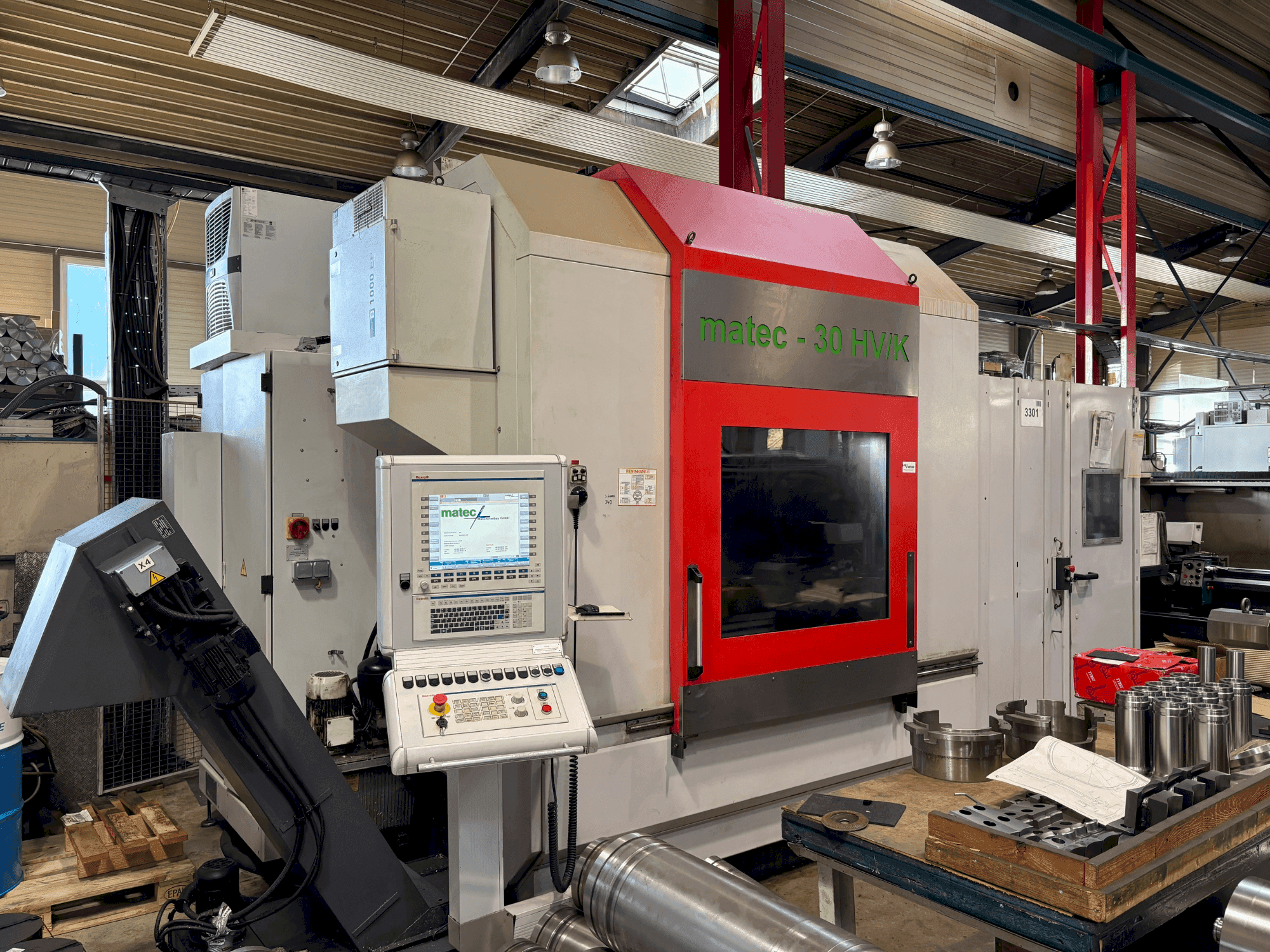 Vista Frontal  da Matec MATEC 30 HV/K  máquina