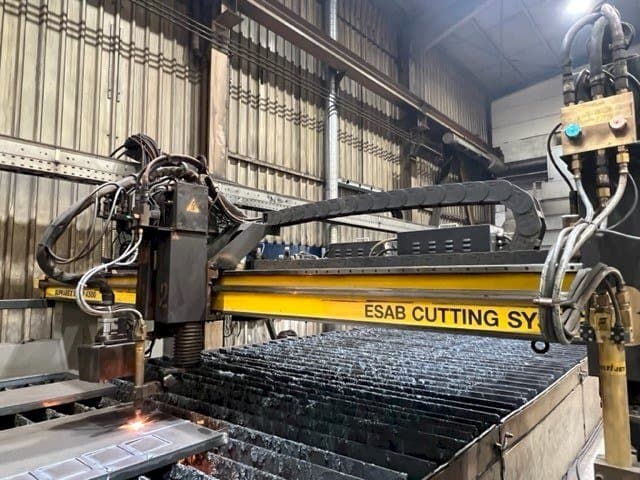 Vista Frontal  da ESAB SXE-P14500 SUPRAREX  máquina