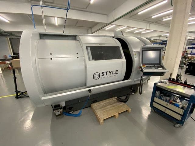 Vista Frontal  da Sturtz 750 (900 dbc)  máquina