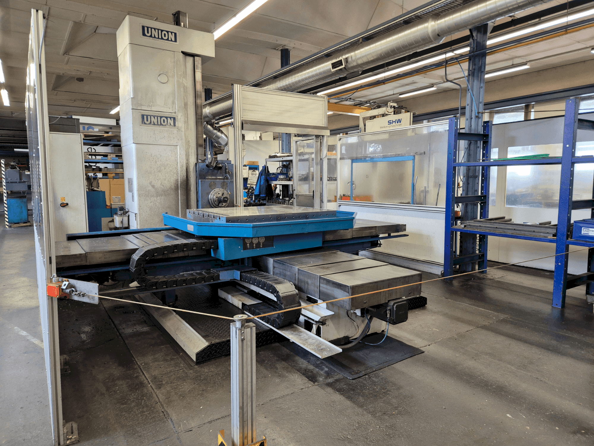 Vista Frontal  da UNION T105  máquina