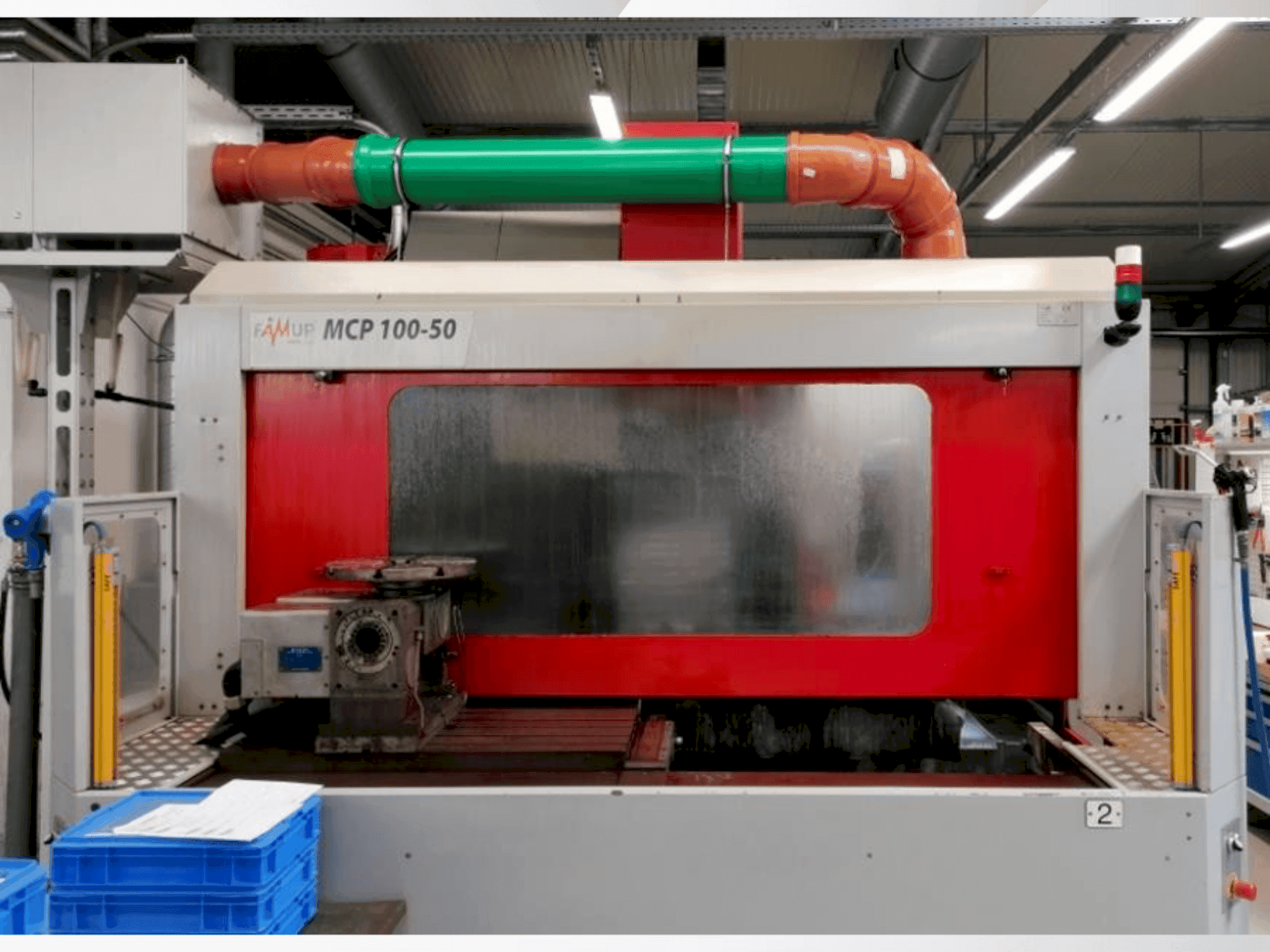 Vista Frontal  da EMCO FamUp MCP 100-50  máquina