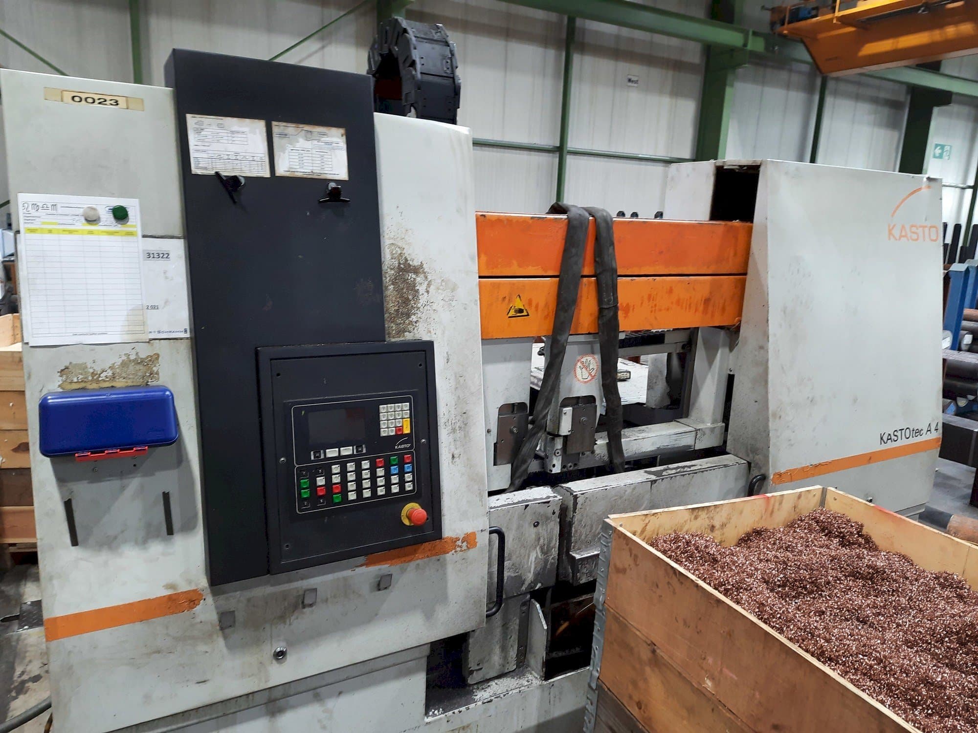 Vista Frontal  da KASTO tec A 4  máquina