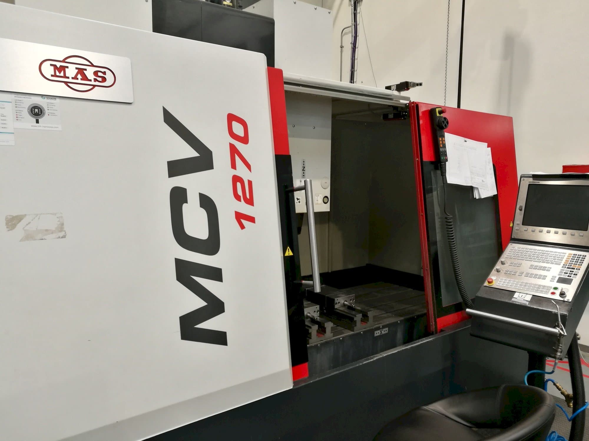 Vista Frontal  da KOVOSVIT MAS MCV 1270  máquina