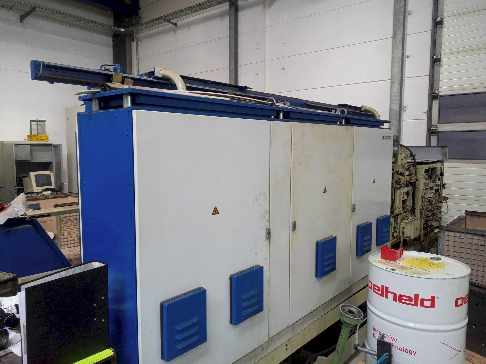 Vista Frontal  da NILES DFS2-2  máquina