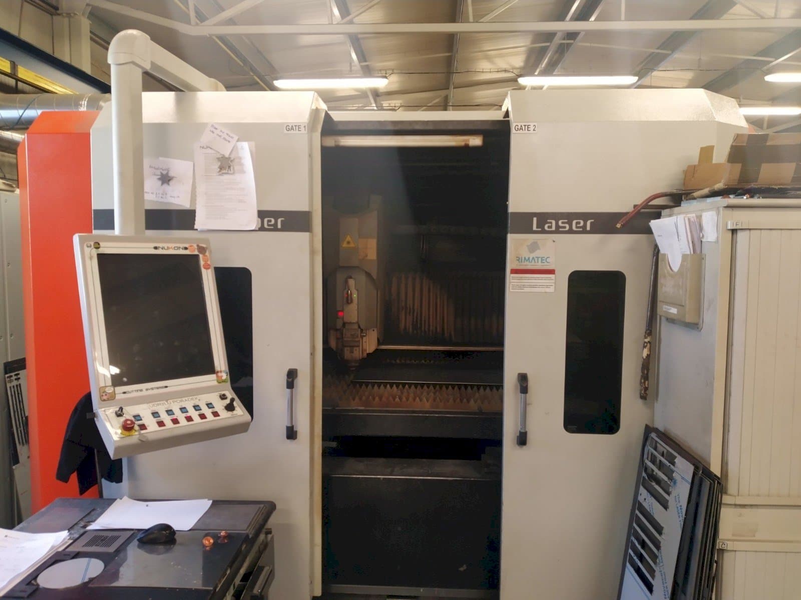 Vista Frontal  da NUKON NF PRO 315  máquina