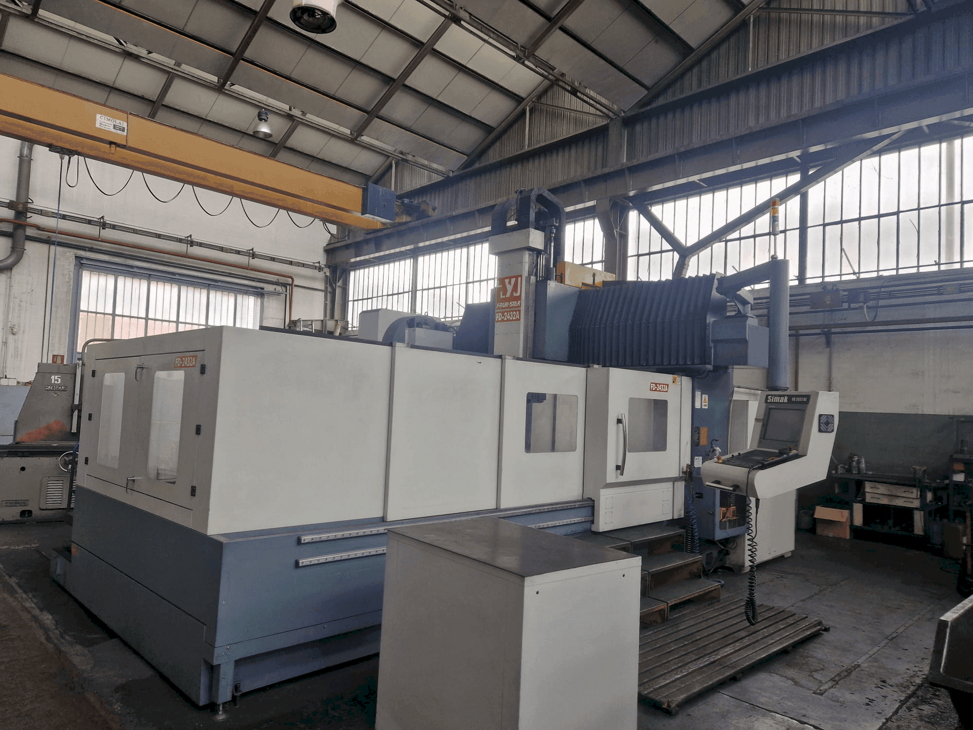 Vista Frontal  da VESTA FD2432A HE  máquina