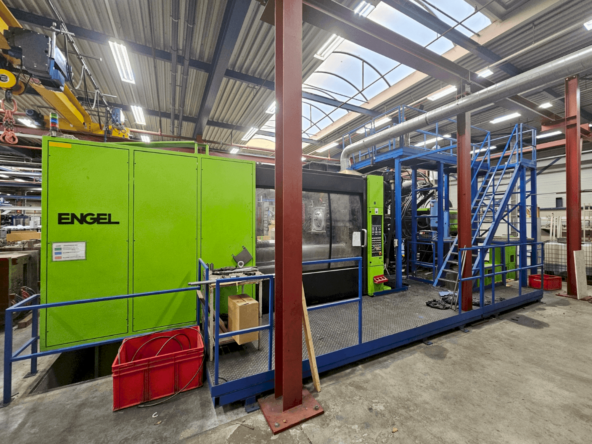 Vista Frontal  da Engel 16050/2550-1500T Duo 2 F  máquina