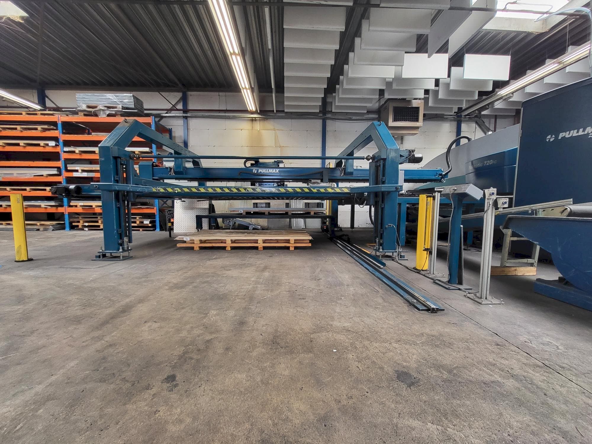 Vista Frontal  da Pullmax 720  máquina