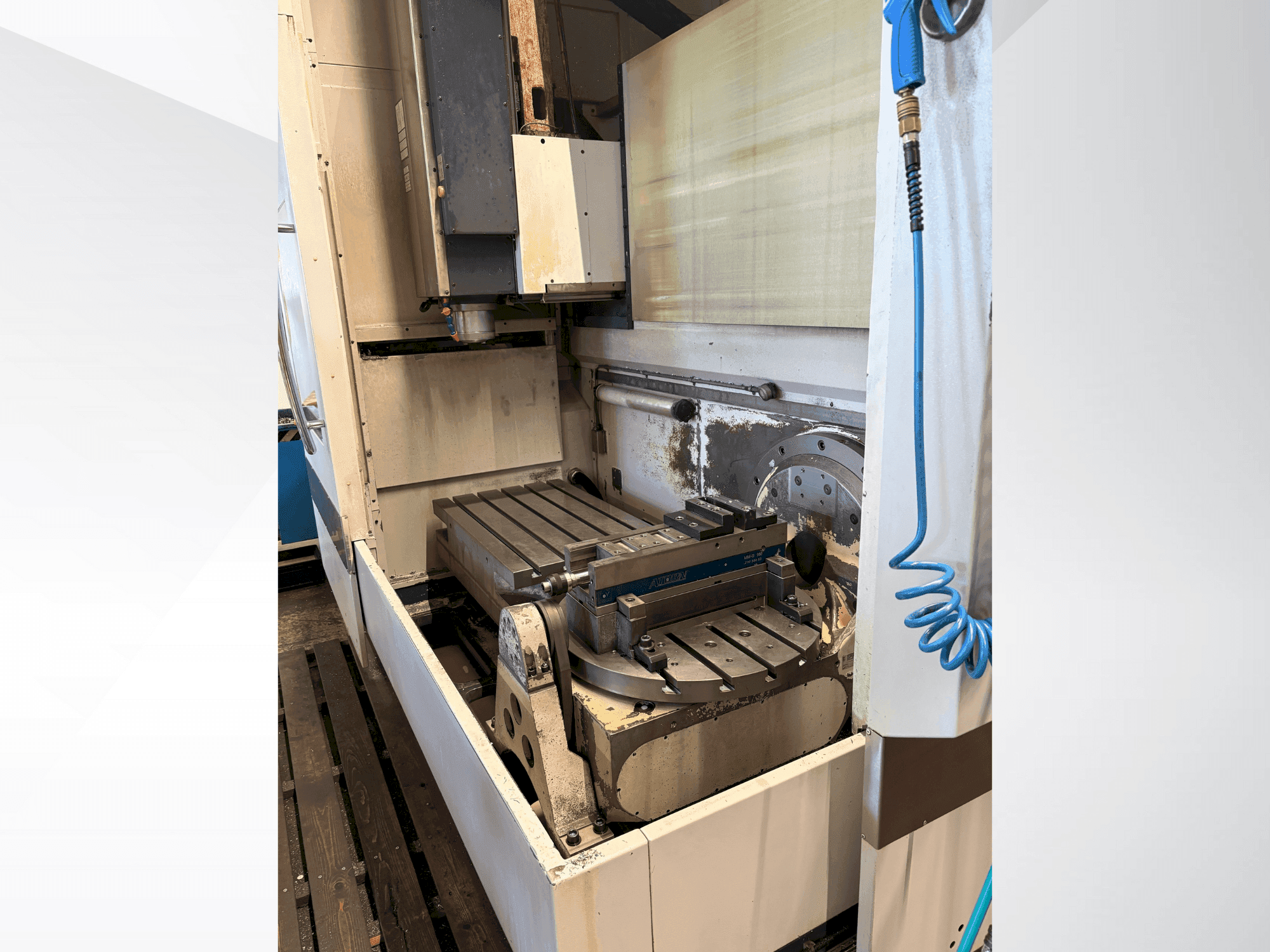 Vista Frontal  da SPINNER U-1520  máquina