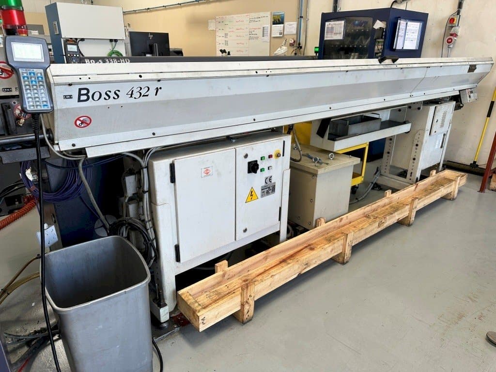 Vista Esquerda  da Citizen M-32  máquina