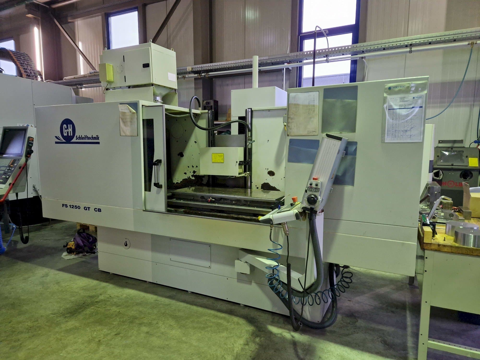 Vista Frontal  da GEIBEL & HOTZ FS 1250 GT CB  máquina