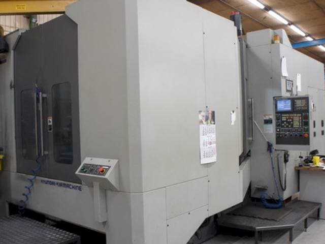 Vista Frontal  da Hyundai HS 630/800  máquina