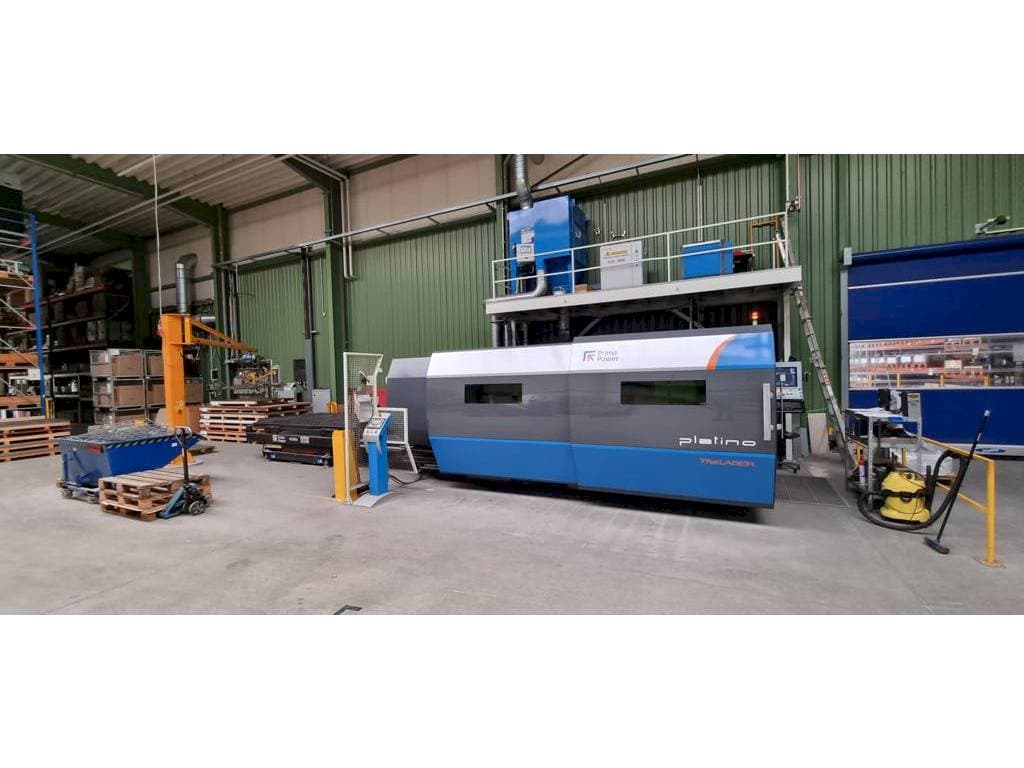 Vista Frontal  da Prima Power Platino Fiber  máquina