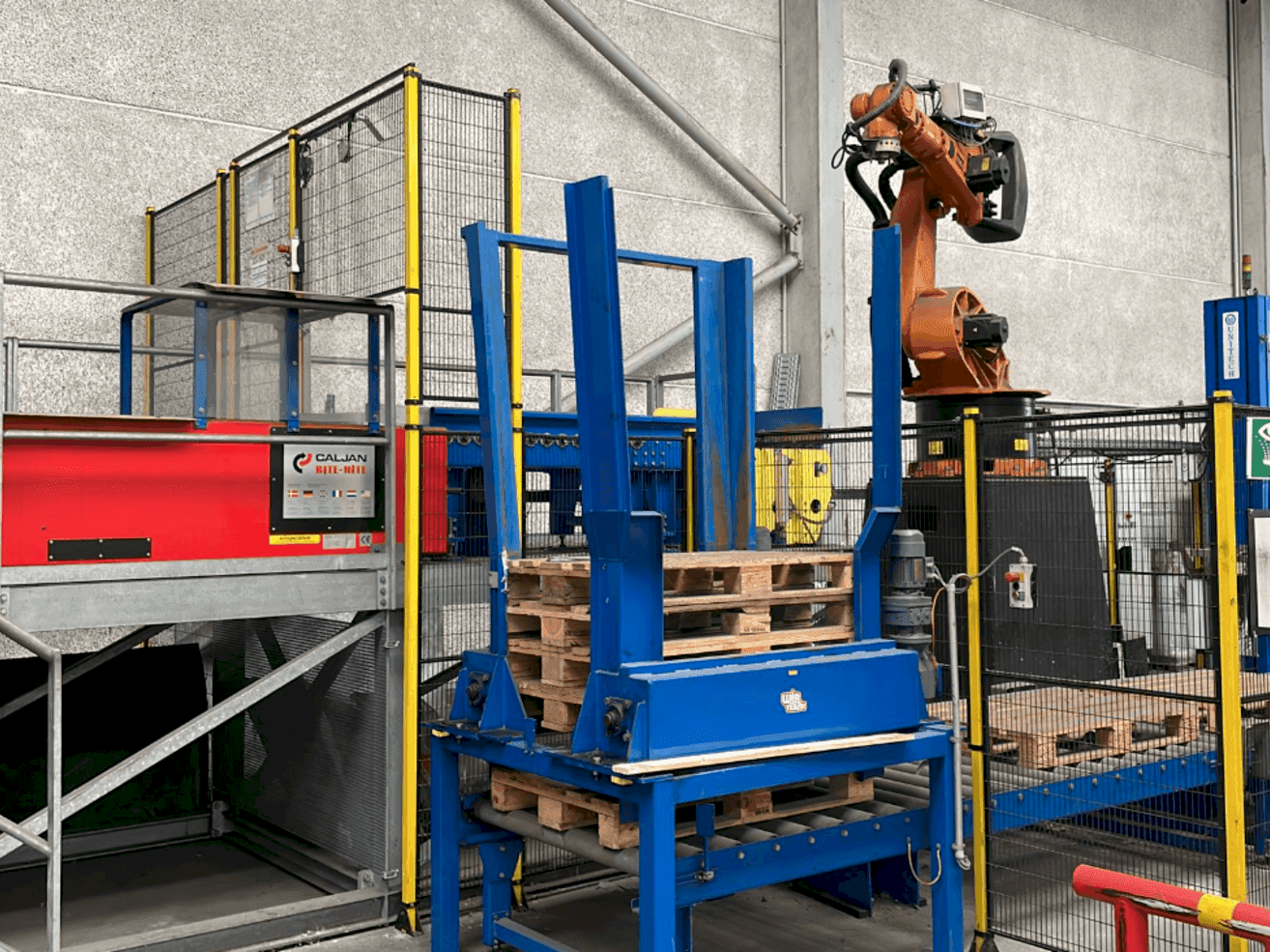 Vista Frontal  da KUKA 600260060  máquina