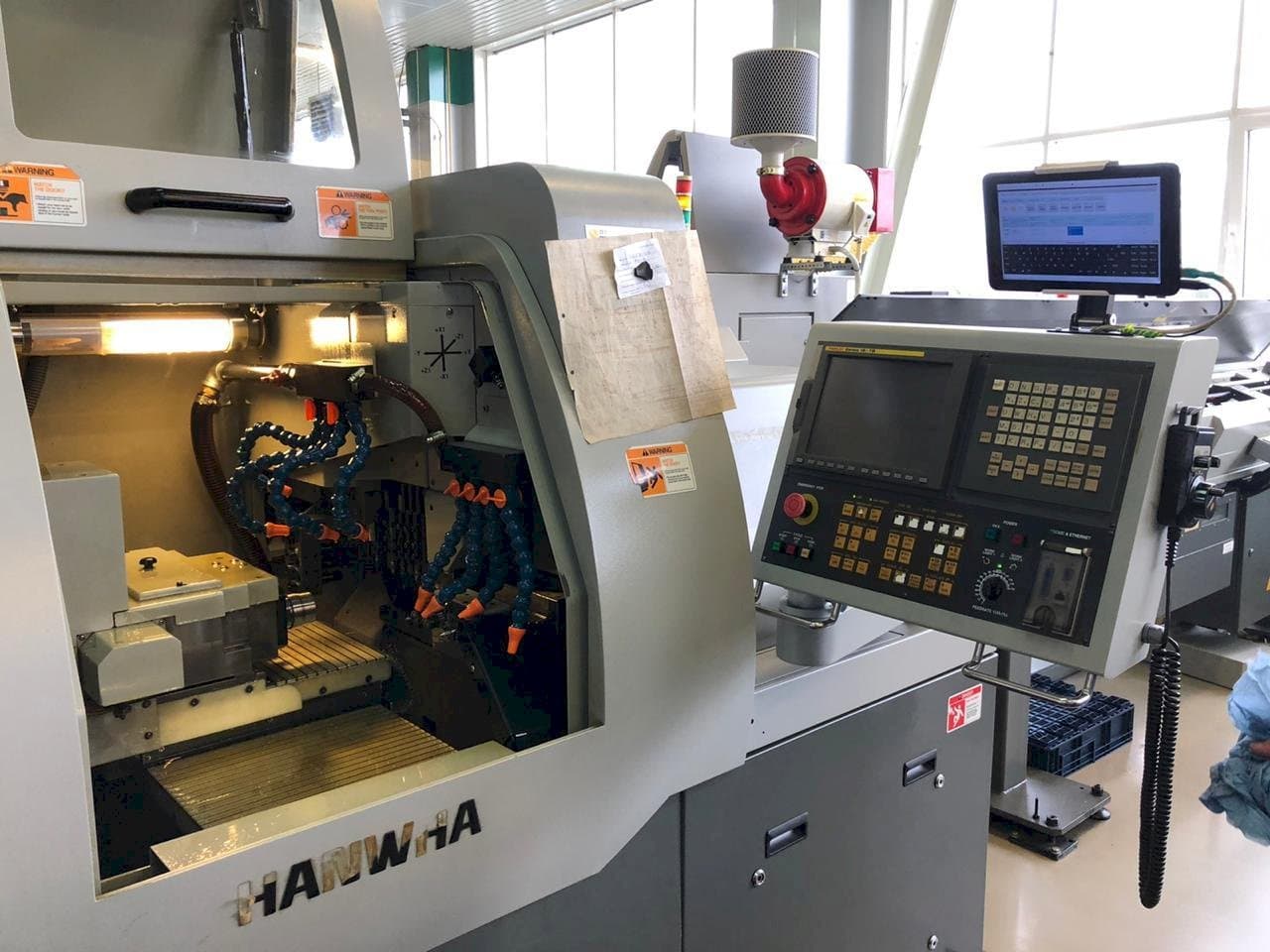 Vista Frontal  da Hanwha XD20H  máquina