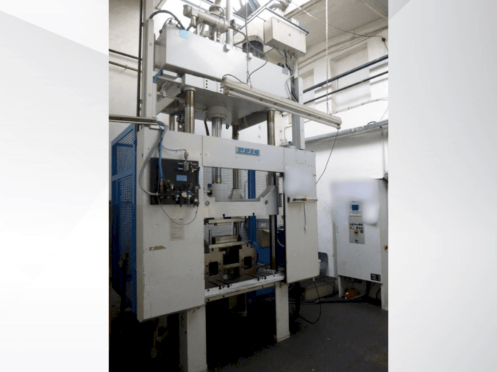 Vista Frontal  da Reis SEP10-30 DIII  máquina