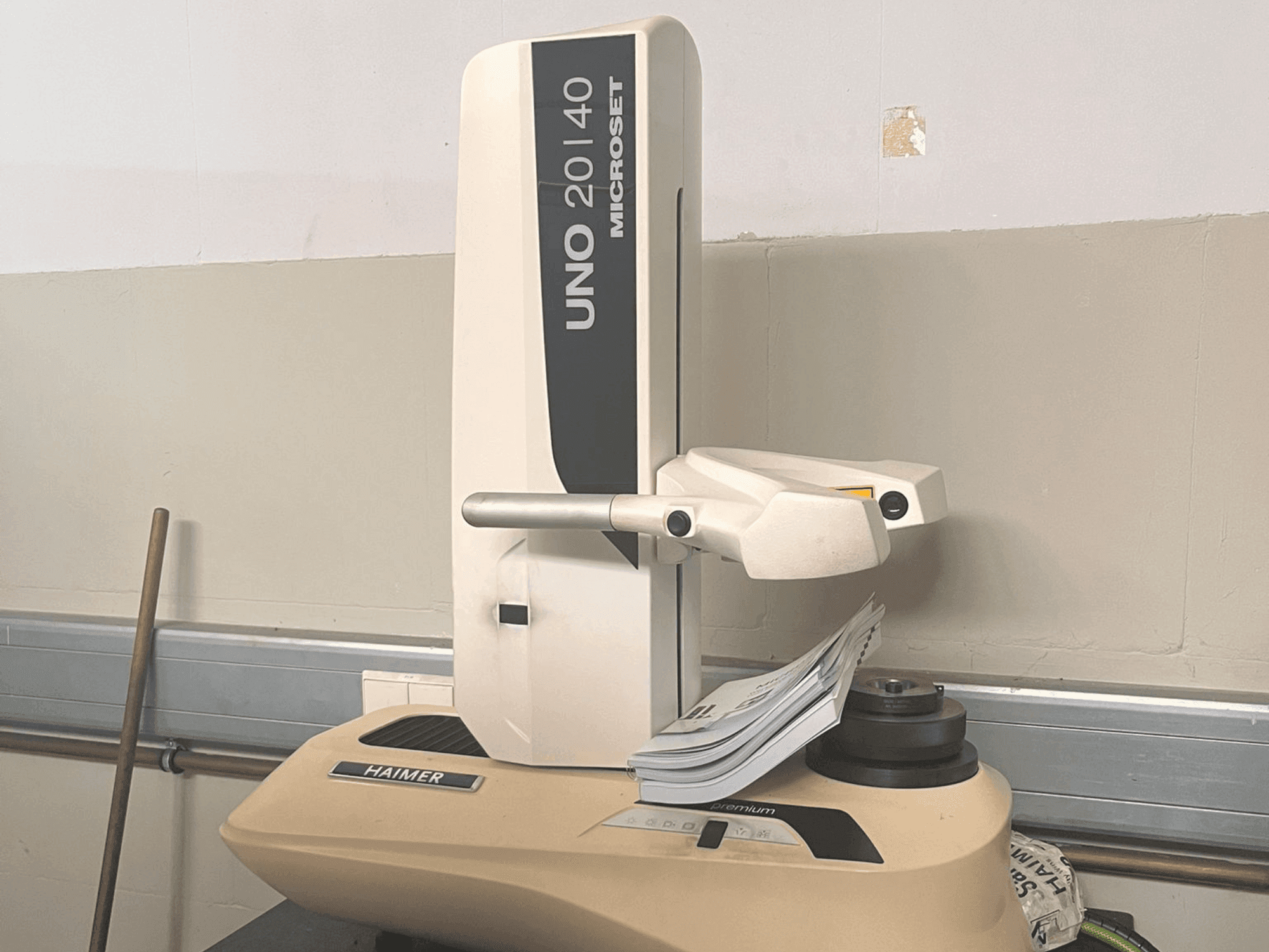 Vista Frontal  da HAIMER UNO 20|40  máquina