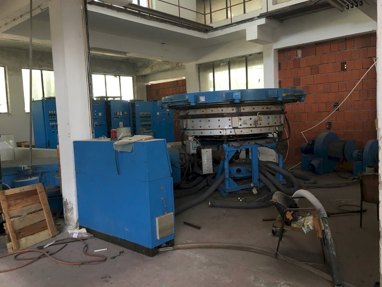 Vista Frontal  da BANDERA Blow Film Extruder  máquina