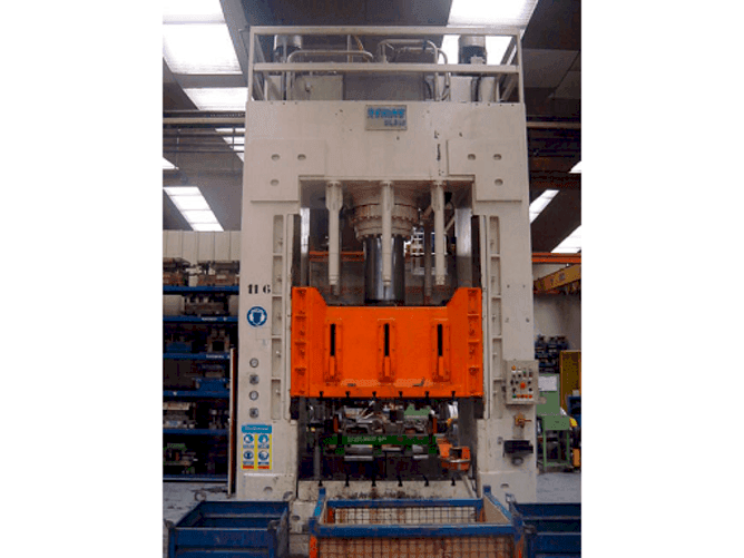 Vista Frontal  da REHINE 91/A300  máquina