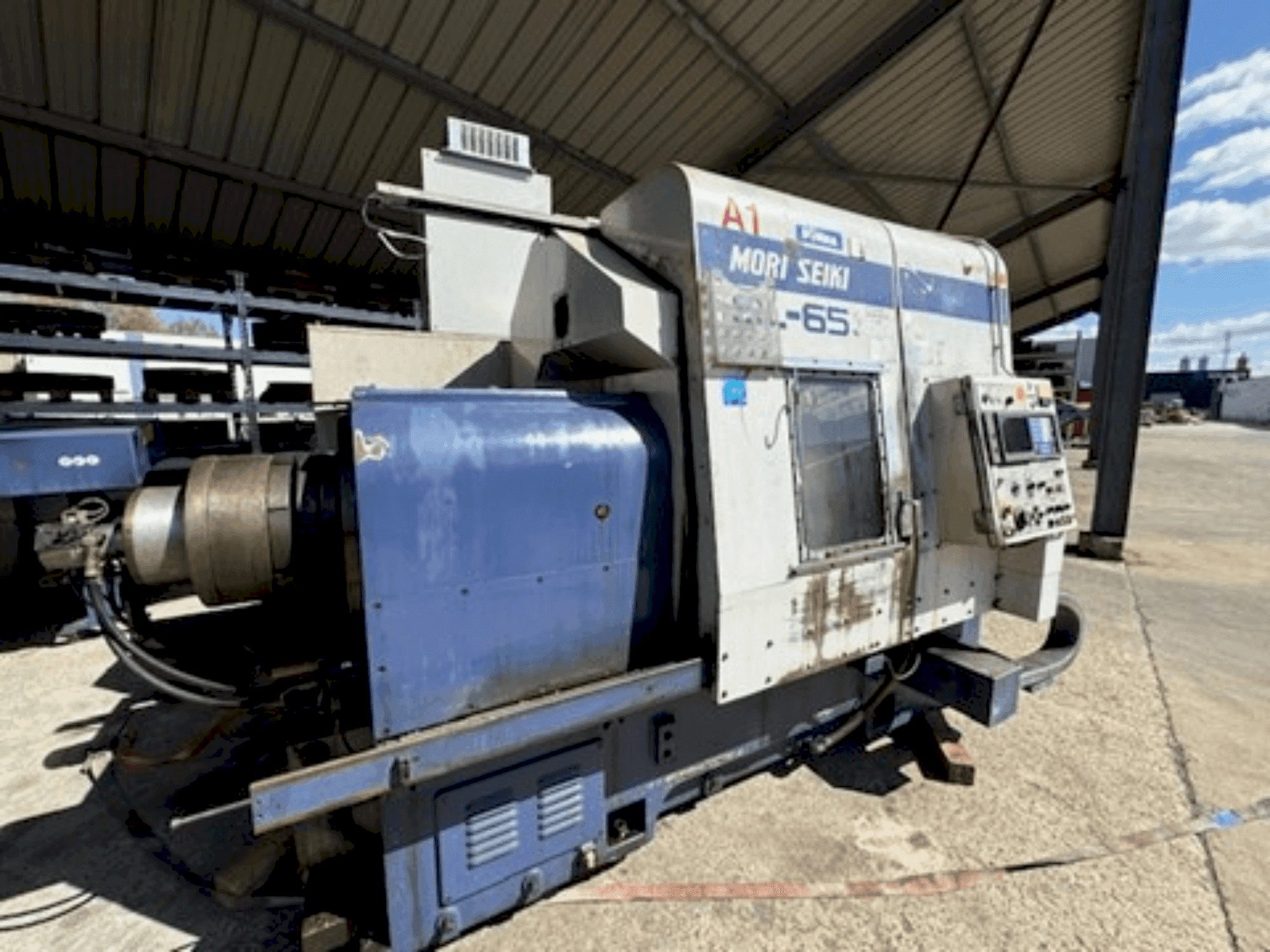 Vista Frontal  da MORI SEIKI SL-65C  máquina