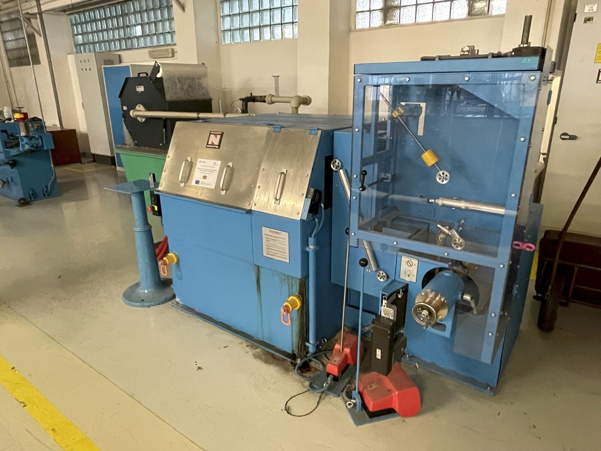 Vista Frontal  da Niehoff SG 5.1.G.E.  máquina