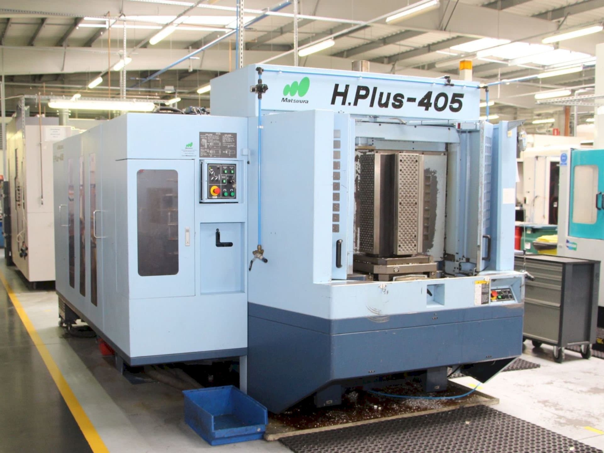 Vista Frontal  da Matsuura H-Plus 405  máquina