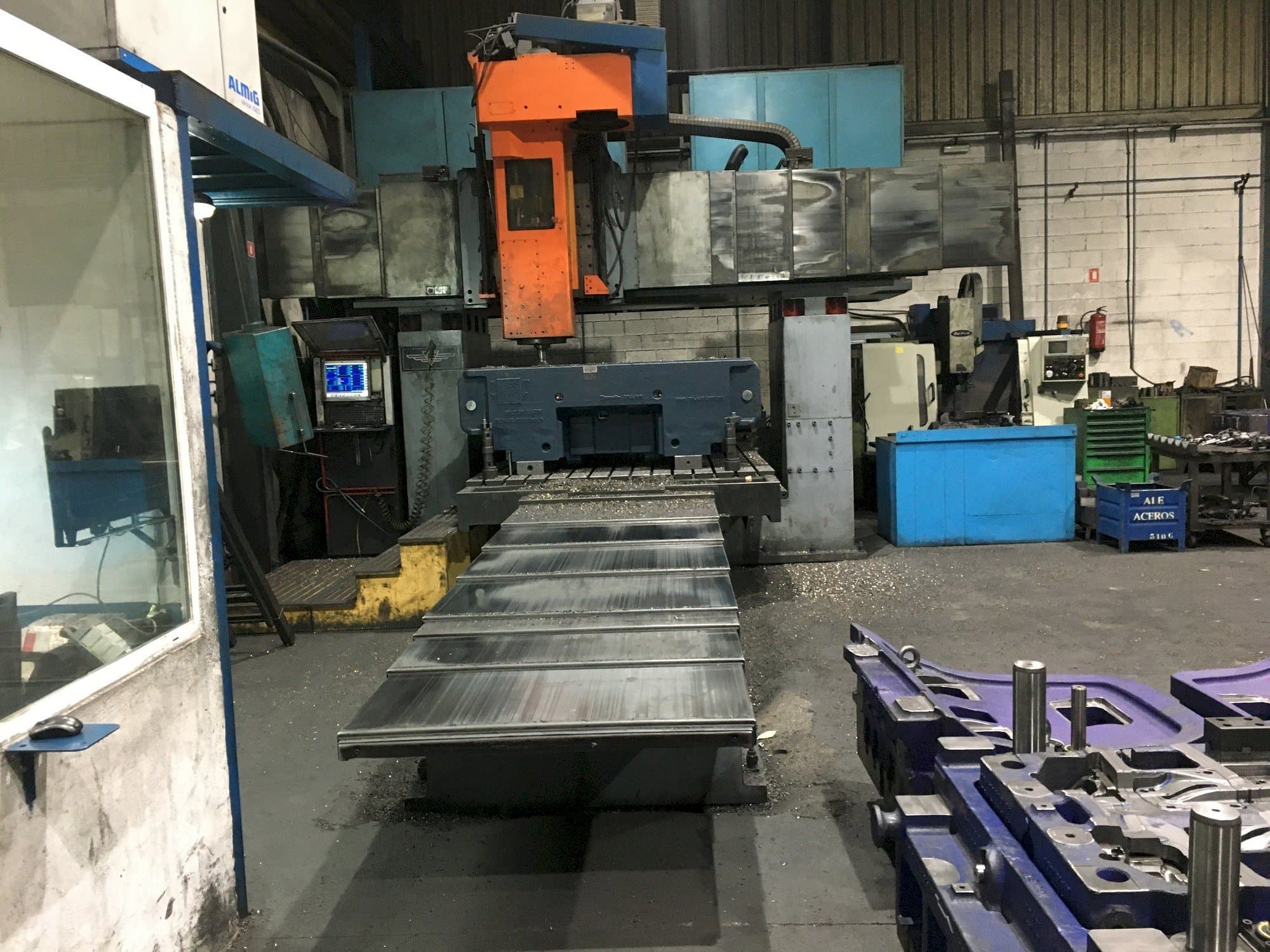 Vista Frontal  da DYE FPF-2C-NC  máquina