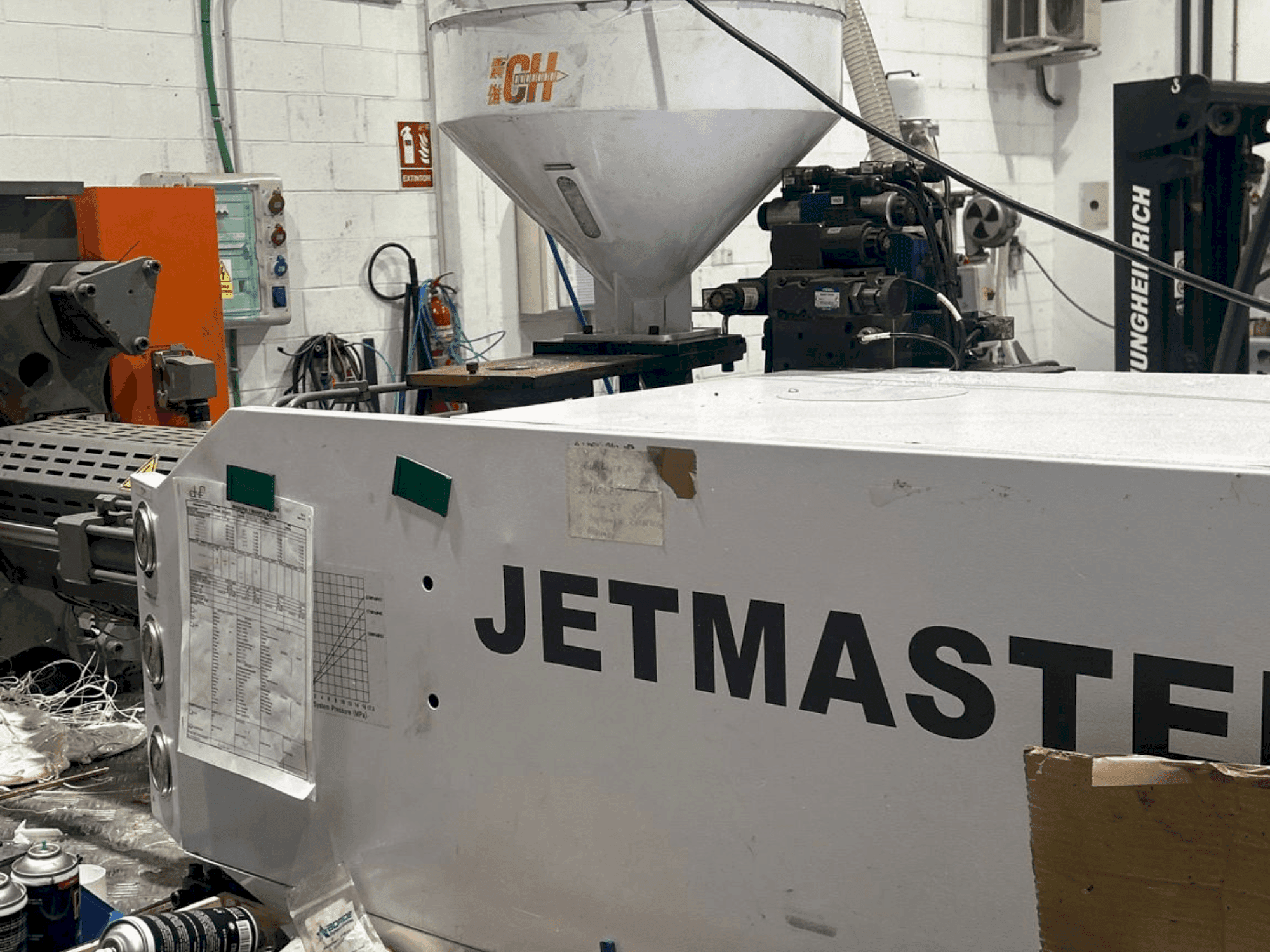 Vista Frontal  da CHEN HSONG JM160-MK6e  máquina