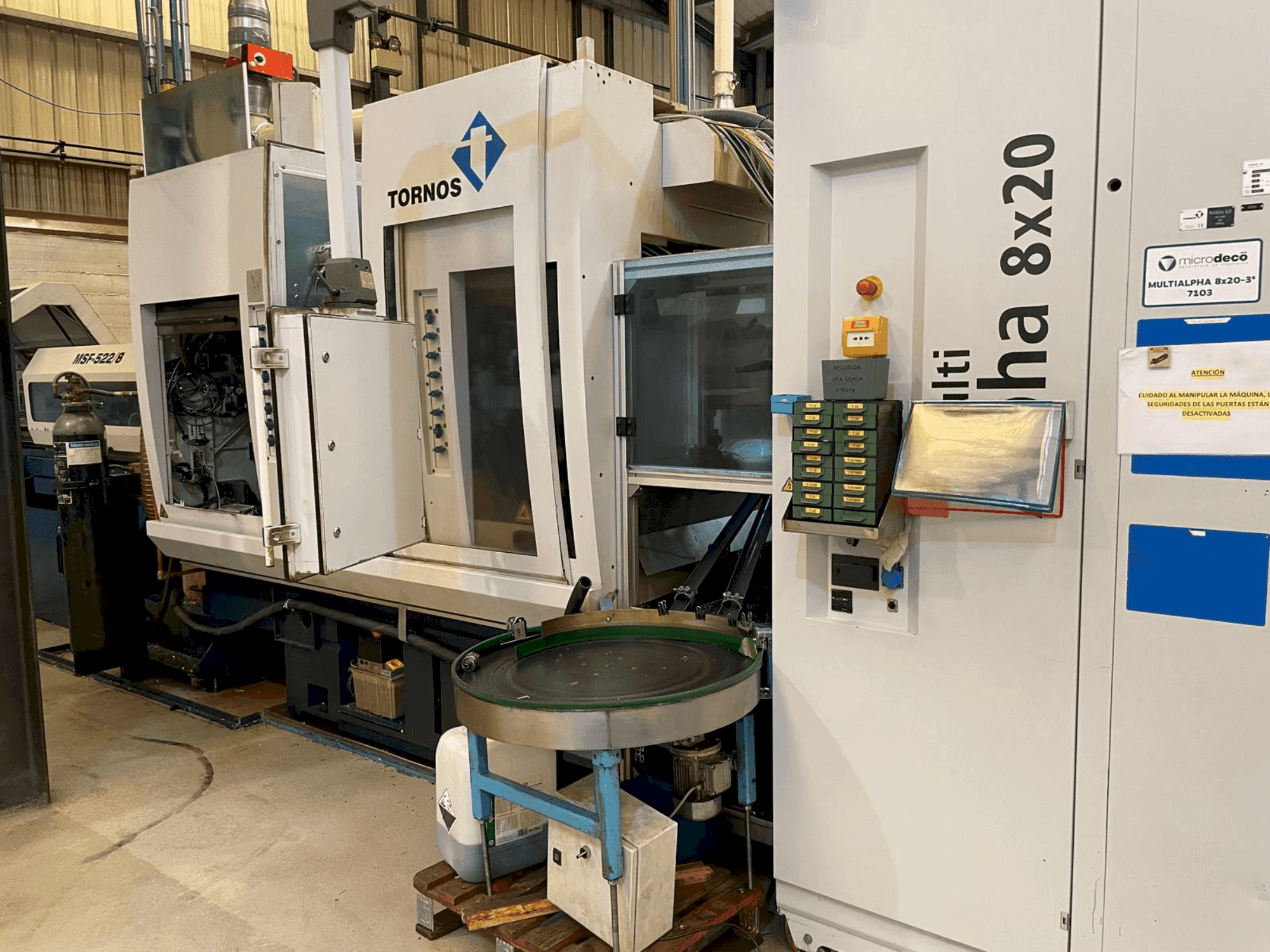 Vista Frontal  da TORNOS MultiAlpha 8x20  máquina