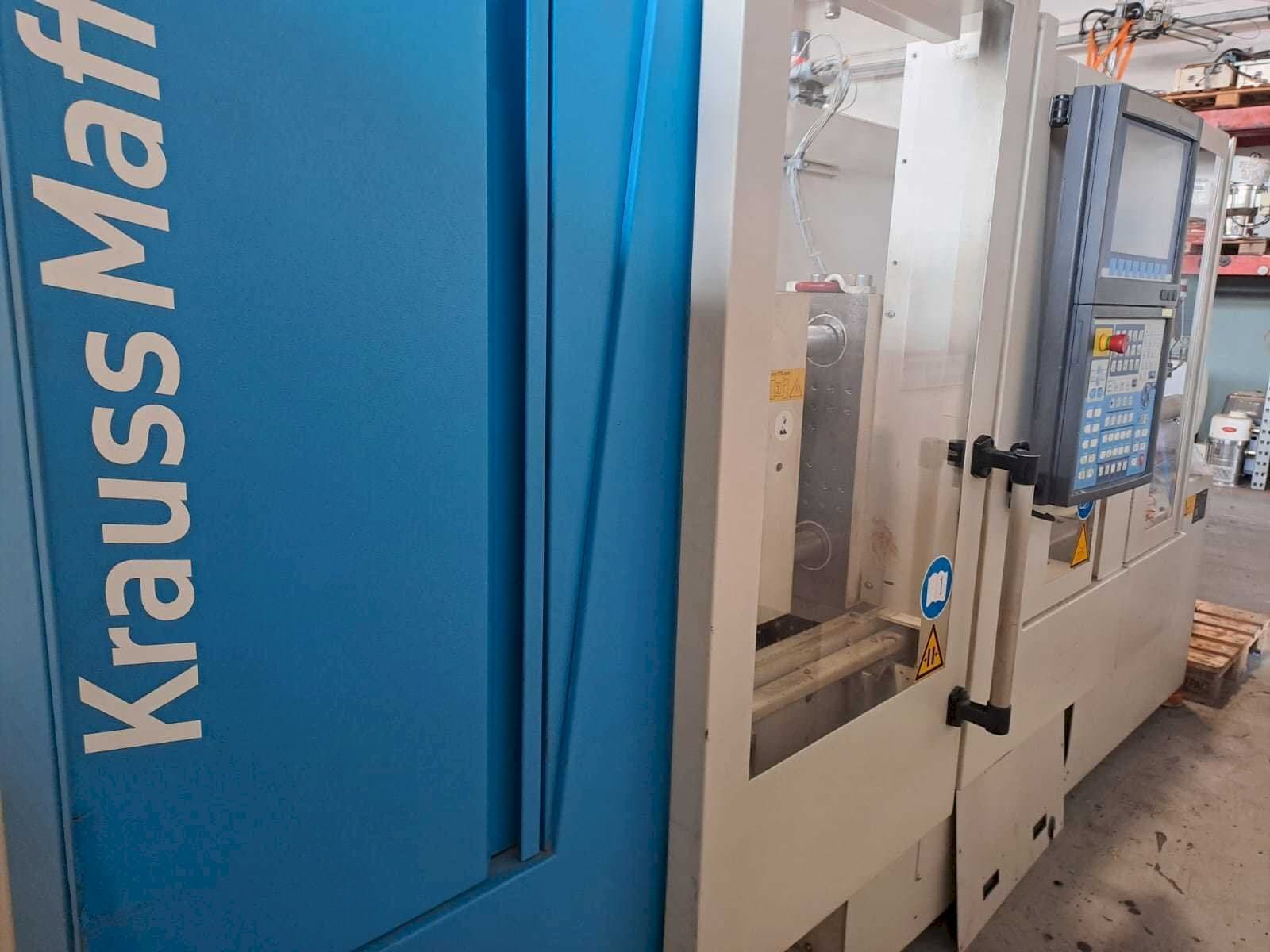 Vista Frontal  da Krauss Maffei 35-180CX  máquina