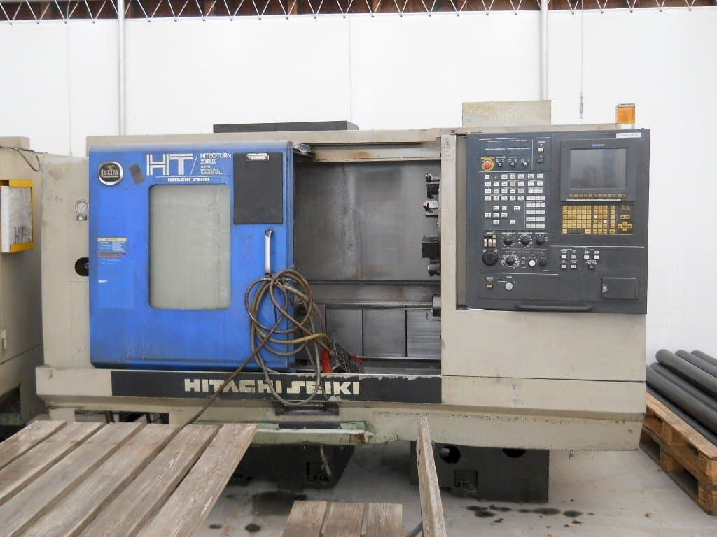 Vista Frontal  da HITACHI SEIKI HITEC-TURN 23R III  máquina