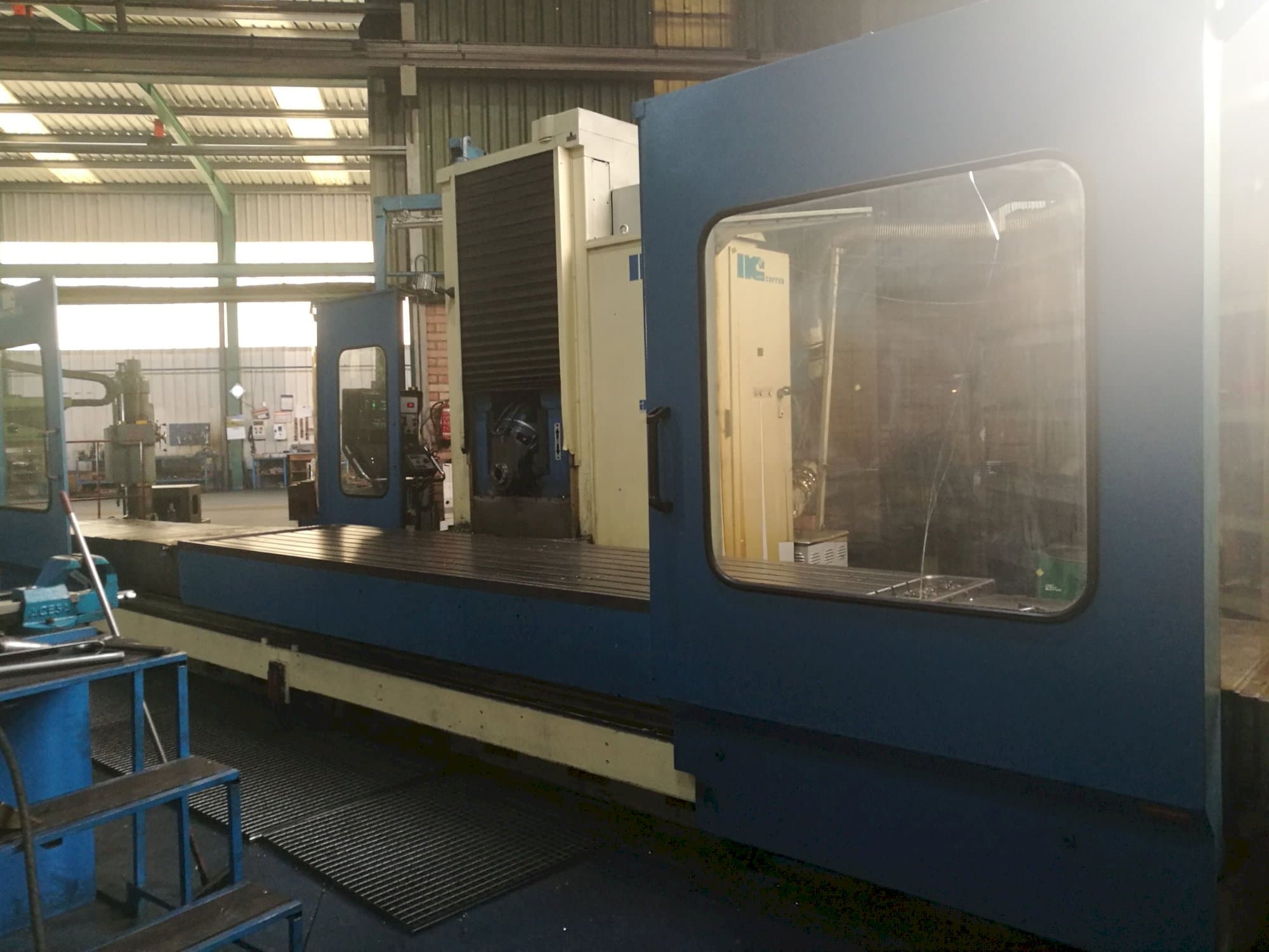 Vista Direita  da Correa A30/40  máquina