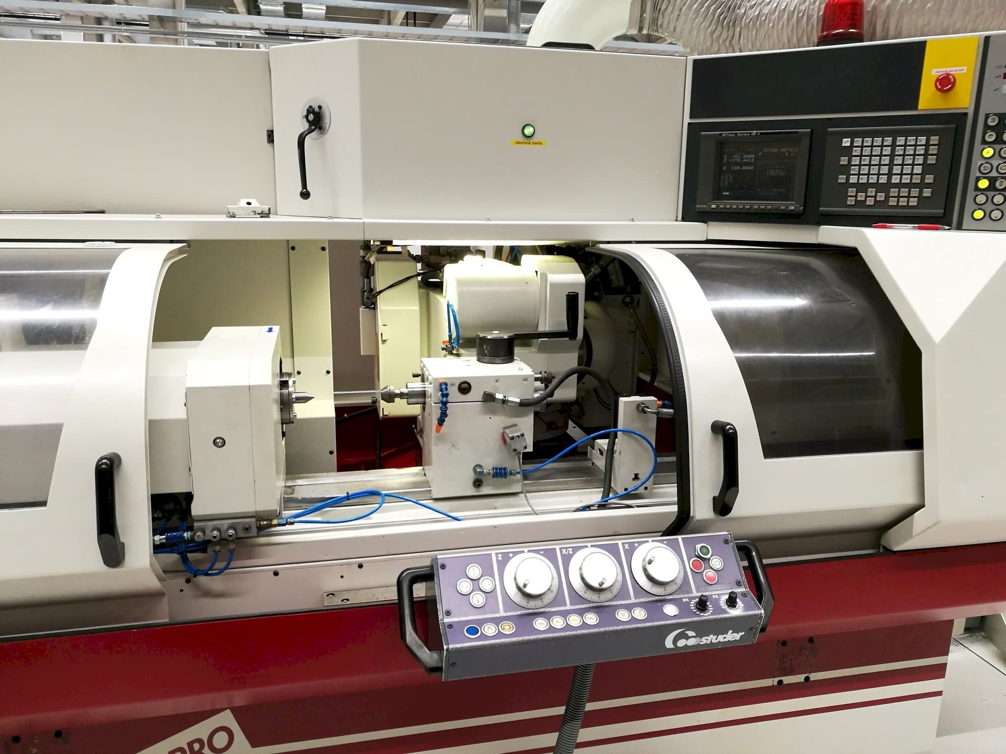 Vista Frontal  da STUDER  S30 lean PRO  máquina