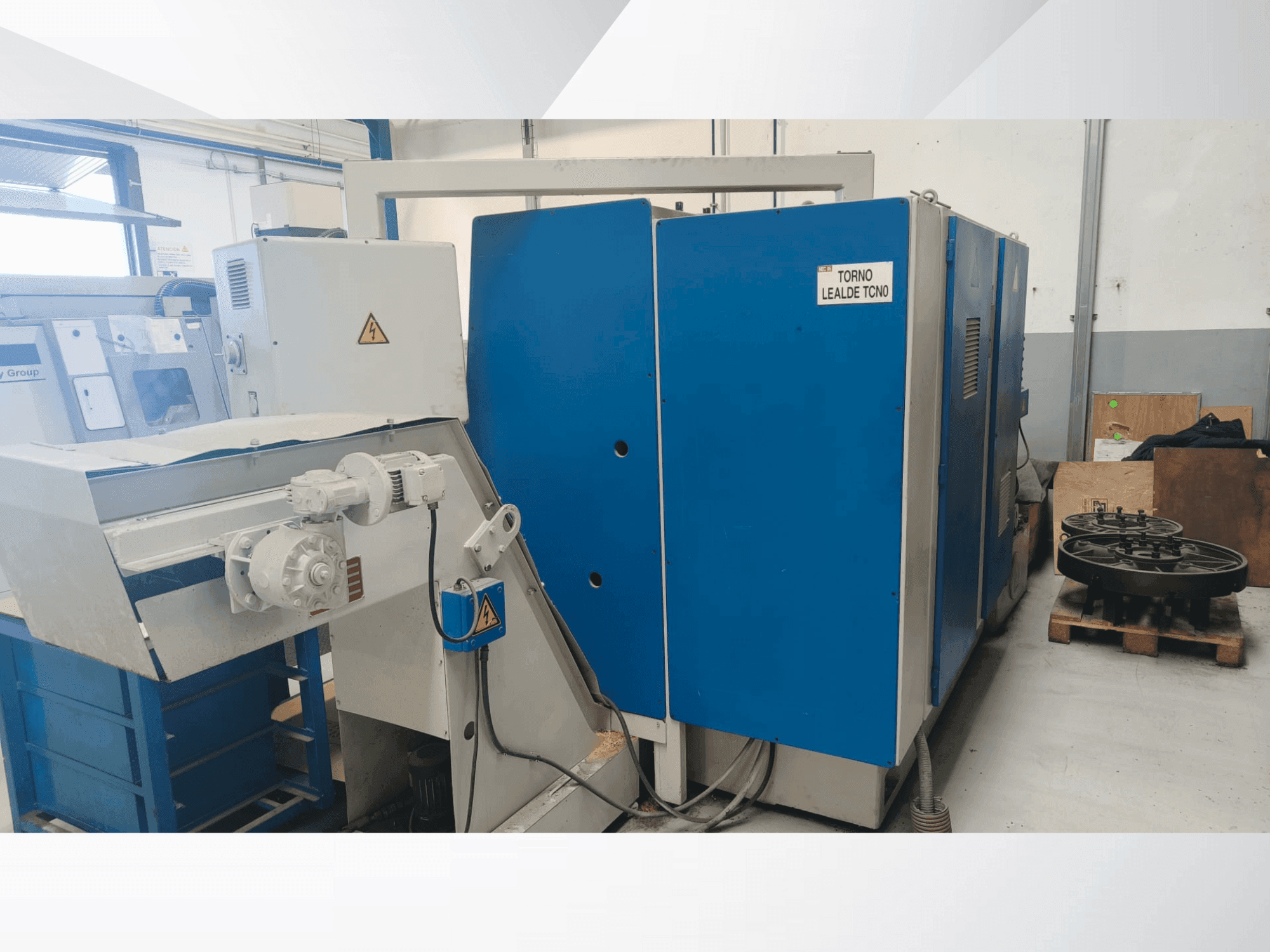 Vista Frontal  da Lealde TCN-0  máquina