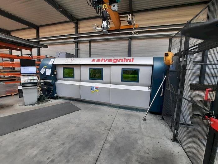 Vista Frontal  da Salvagnini L3 - 4020  máquina