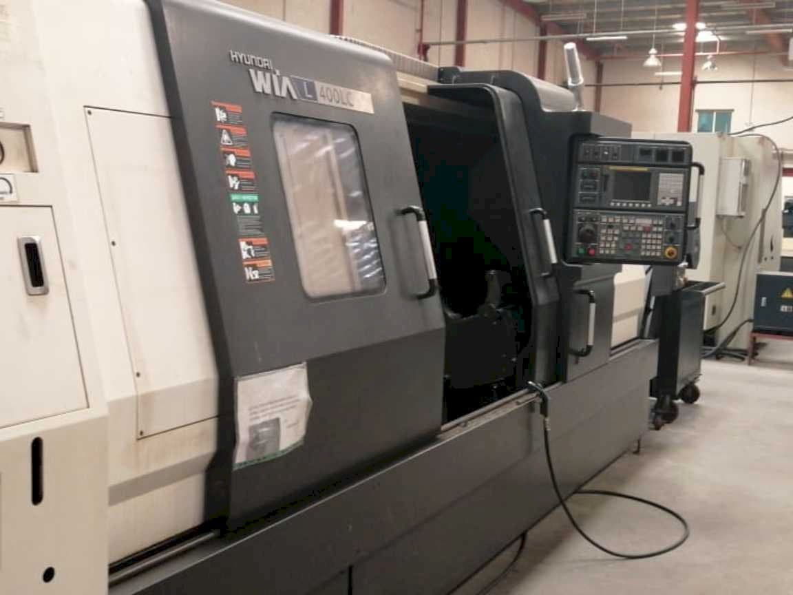 Vista Lateral Esquerda  da Hyundai Wia L400LC  máquina