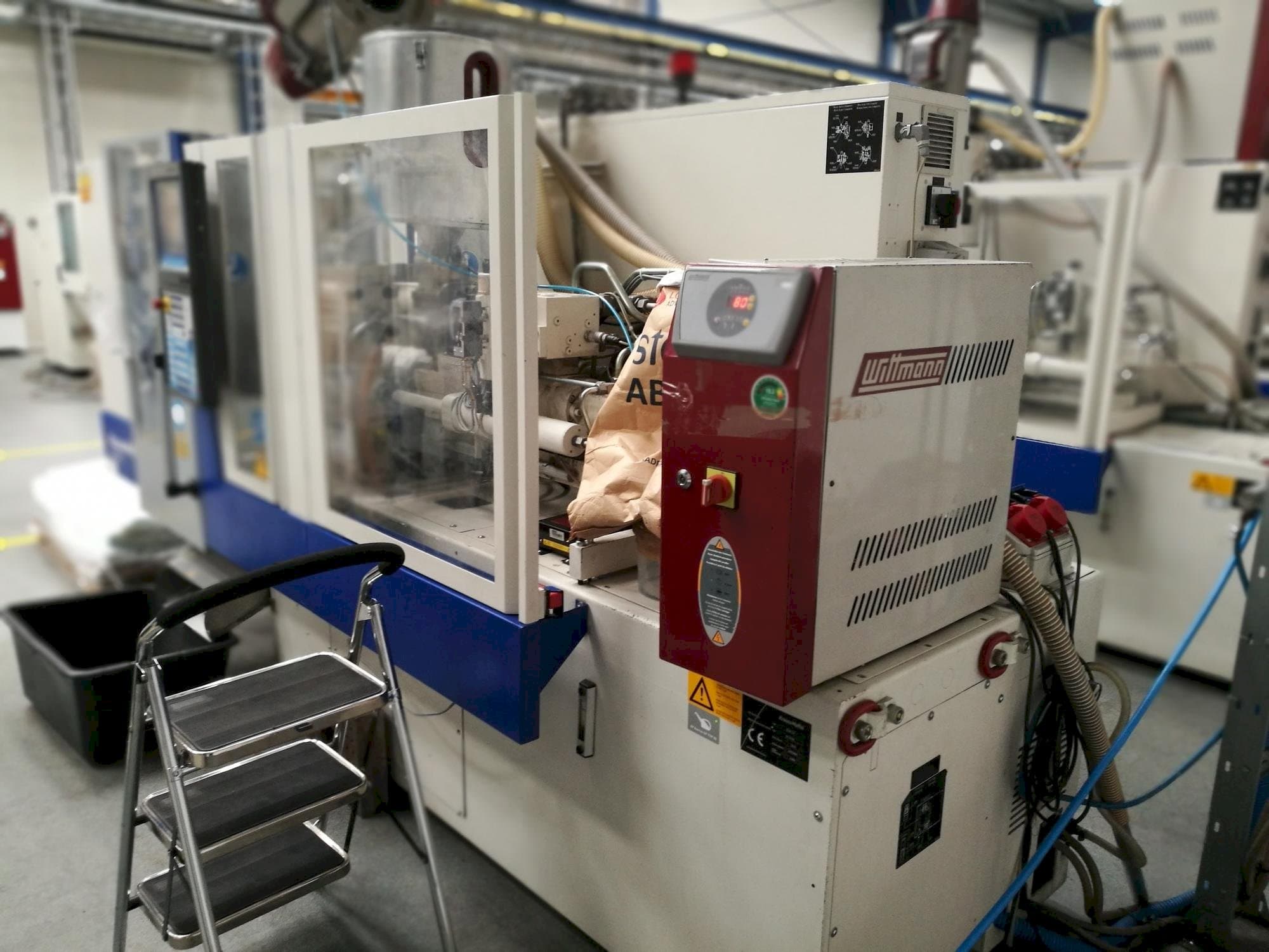 Vista Frontal  da Krauss Maffei KM 35-55 CX  máquina